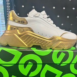 Designer White & Gold Women’s Dolce & Gabanna sneaker shoes